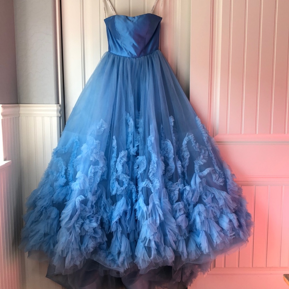 Sherri Hill - 52693 Strapless Ruffle Fringed Tulle Ball Gown Size 00 Unaltered